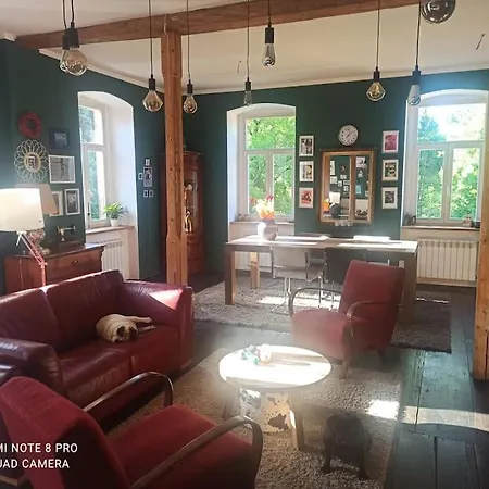 Dom wakacyjny Frania Old School Gryfów Śląski
